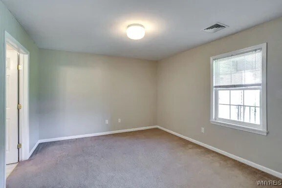 Building Photo - 5 Stonington Ln