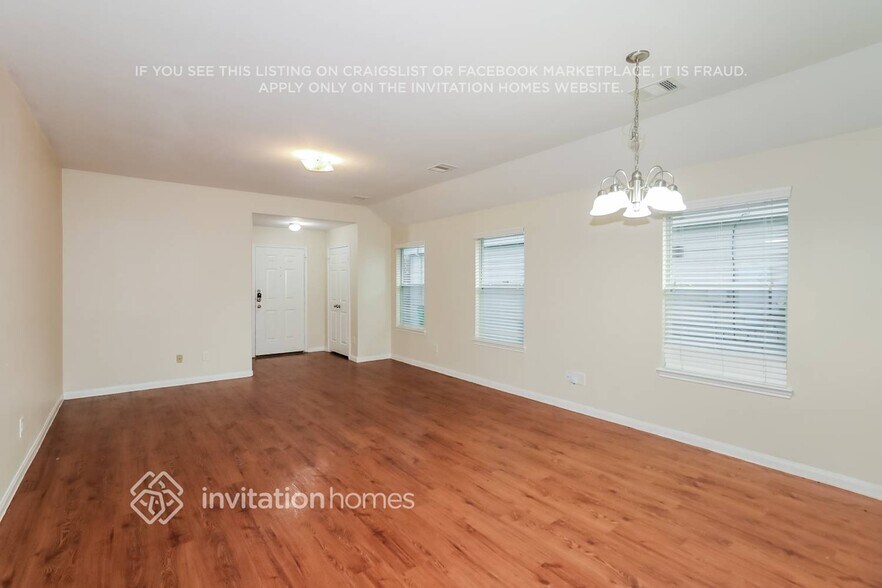 Building Photo - 18802 Dennington Dr
