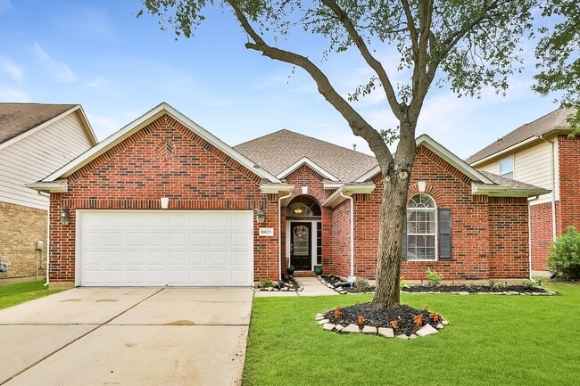 Primary Photo - 18123 Quarry Vale Dr