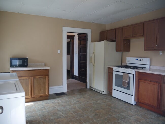 Building Photo - JARental