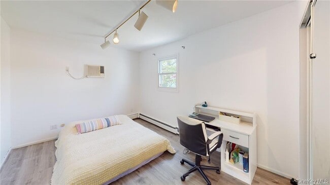 Building Photo - 121 Woodward Pkwy