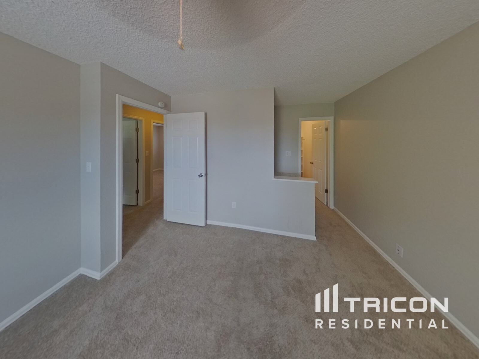 Building Photo - 4868 Irving Dr