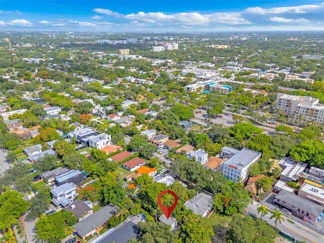 Building Photo - 176 NE 50th St