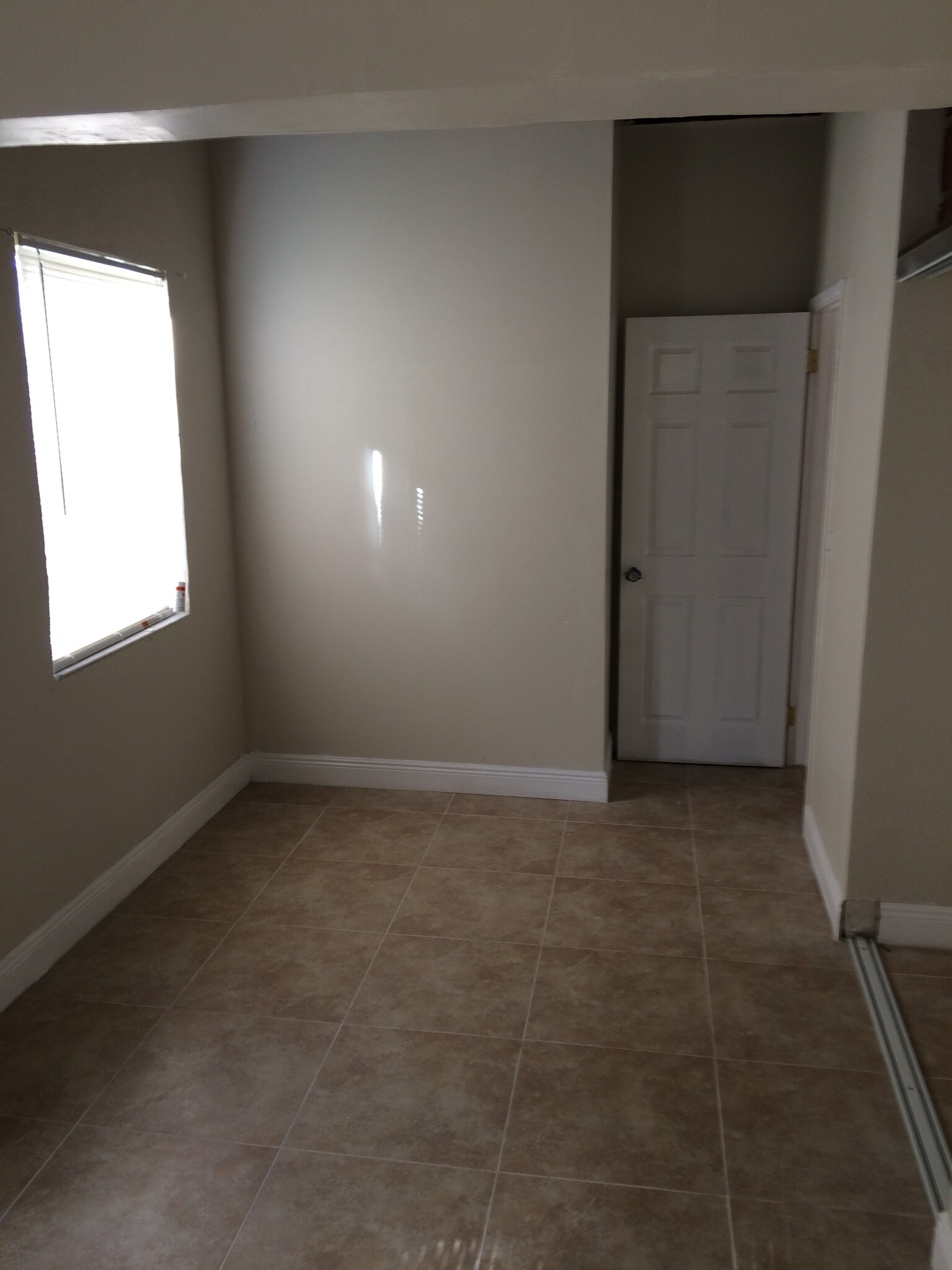 Building Photo - 3701 SW 48th Ave