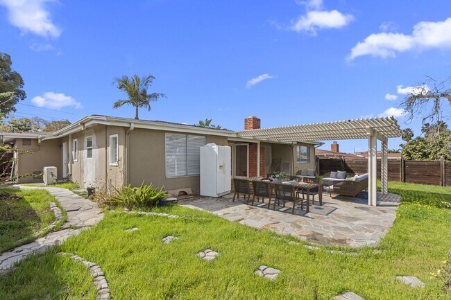 Building Photo - 6910 Eberhart St