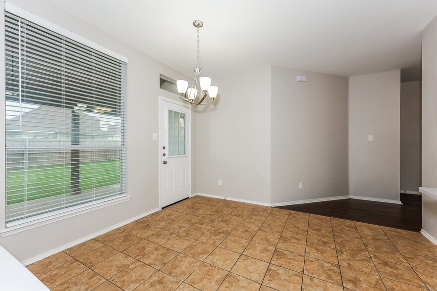 Building Photo - 1016 Winding Creek Dr