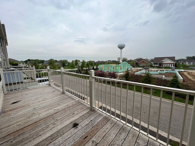 Building Photo - 594 Cimmaron Cir