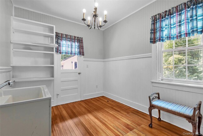 Building Photo - 115 Turk Hill Rd