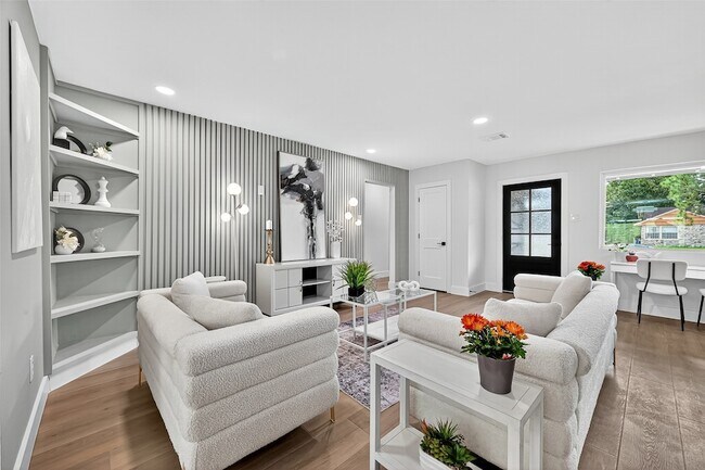 Building Photo - 4030 Woodshire St