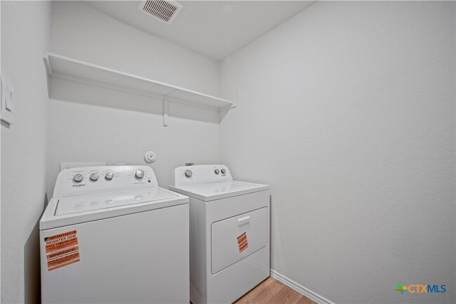 Building Photo - 465 Payton Dr