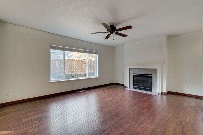 Building Photo - Spacious 4BR / 3BA Home in Desirable Bethany Area