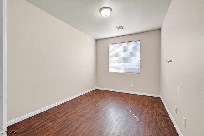 Building Photo - 609 Doubleshot Ln