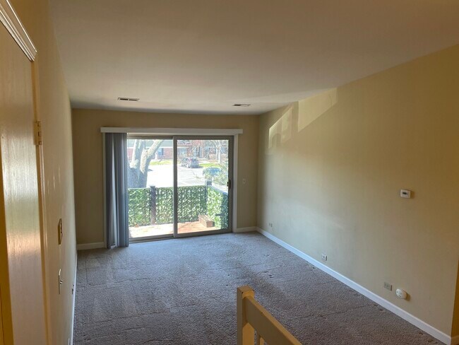 Building Photo - 1324 McDowell Rd