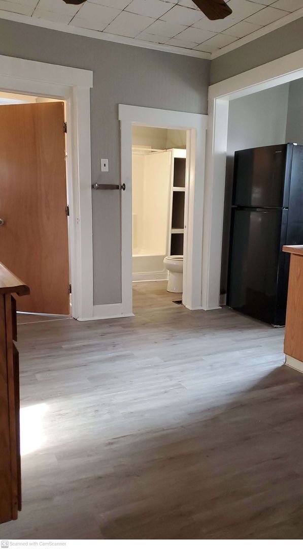 Building Photo - Pretty 3 bed 1 bath house detached garage in Walnut Hills, minutes from Downtown, WPAFB