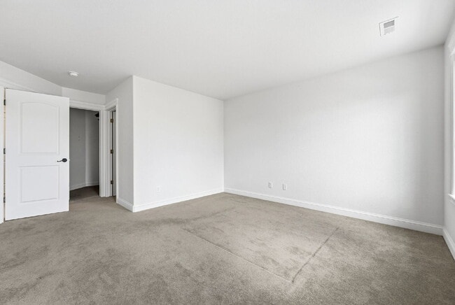 Building Photo - Luxurious 4-Bed Retreat with Expansive 6,053 sq. ft. Layout, High-End Finishes, Flexible Living S...