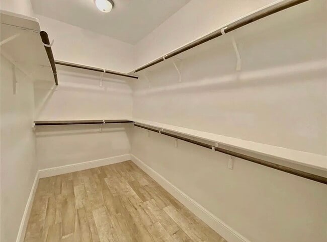 Building Photo - 5754 Reed Rd