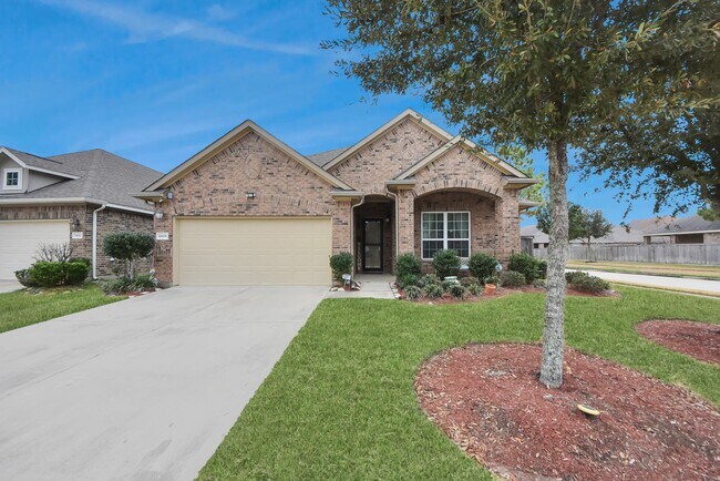 Building Photo - 8806 Chapada Highlands Dr