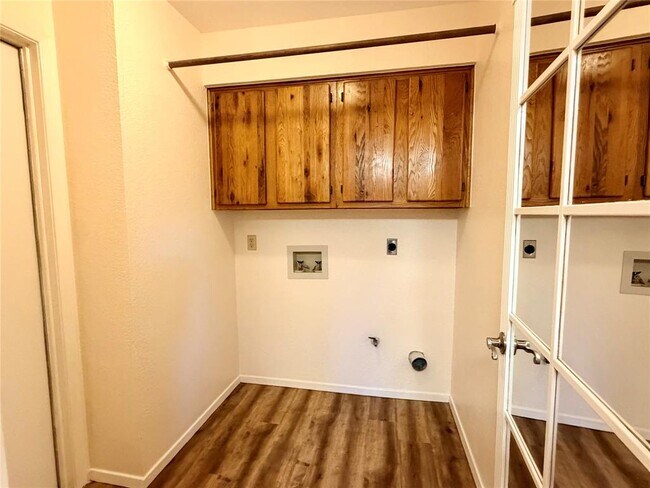 Building Photo - 11606 Birchbark Trail