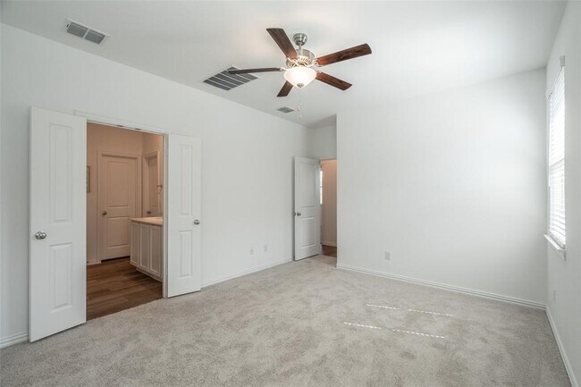Building Photo - 3028 Howerton Dr