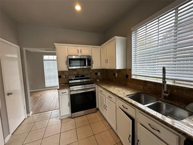 Building Photo - 3514 Key Largo Dr