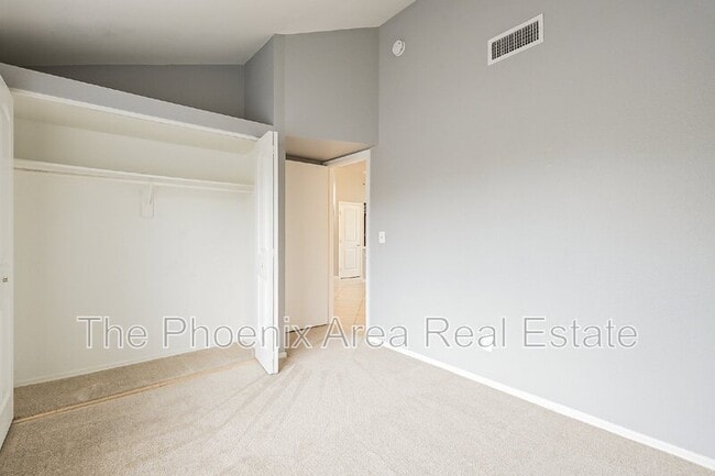 Building Photo - 3491 N Arizona Ave
