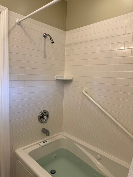 Building Photo - 500 Rancocas Ave