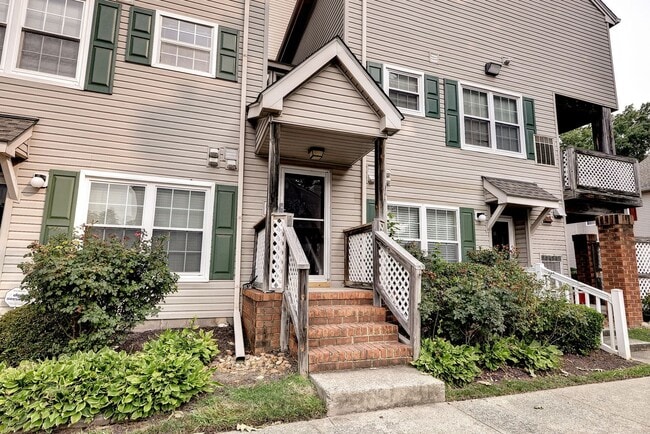 Building Photo - 12928 Daybreak Cir