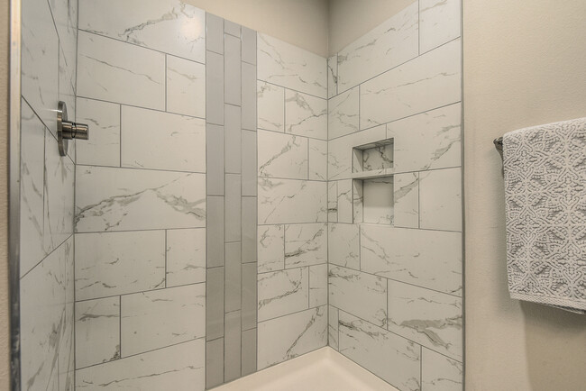 Master Bath Walk-In Tile Shower - 9727 Montclaire Dr