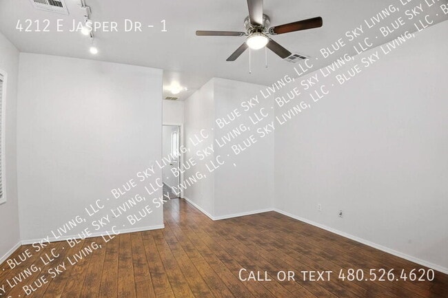 Building Photo - 4212 E Jasper Dr