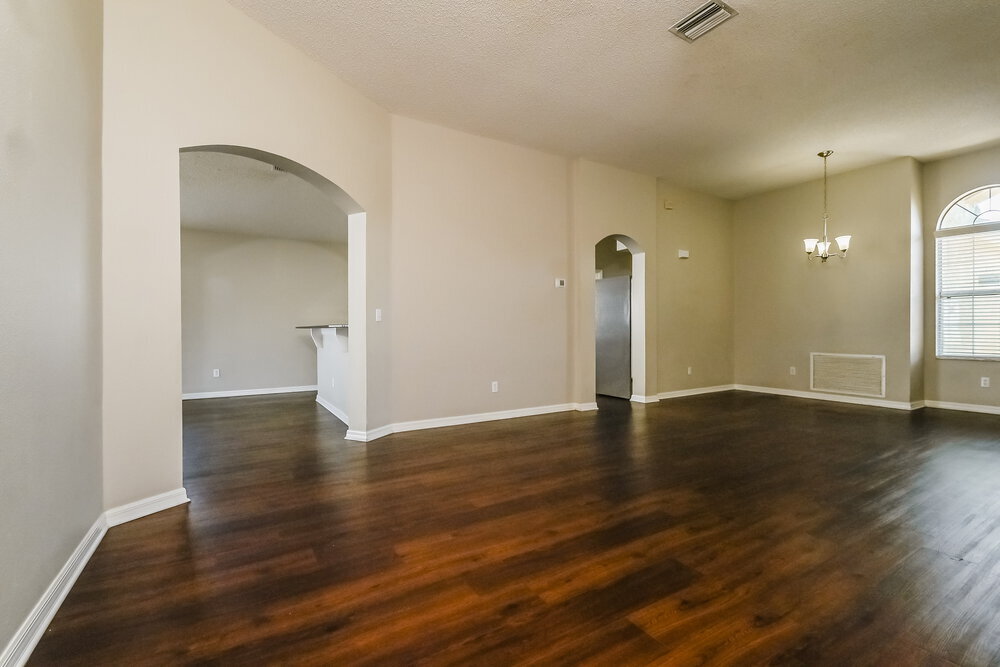 Building Photo - 12845 Longcrest Dr