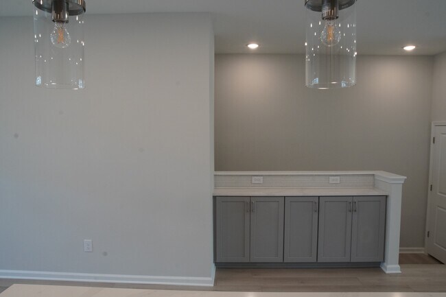 Building Photo - 2709 Hunter Woods Dr