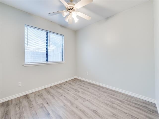 Building Photo - 3220 Cliffview Dr