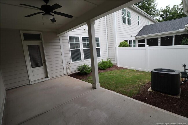 Building Photo - 152 Etteinne Garden Ln