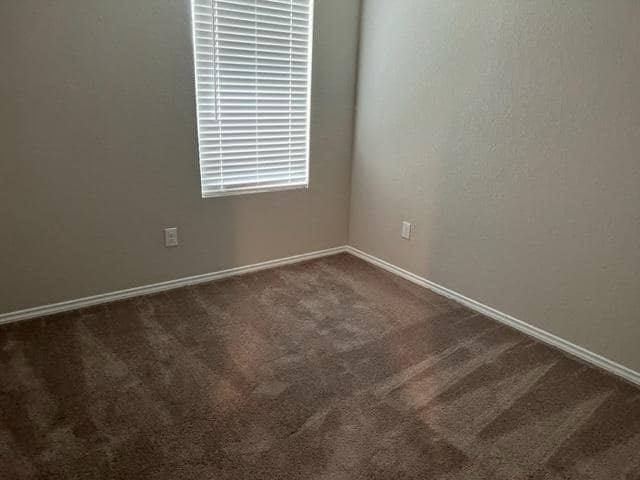 Building Photo - 450 Blue Stem Rd