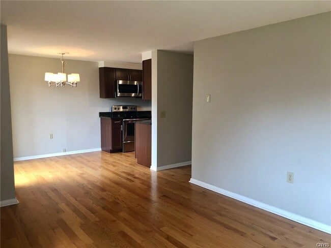 Building Photo - 254 Watertree Dr