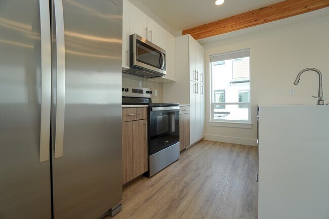 Building Photo - 4621 N Iota Ln