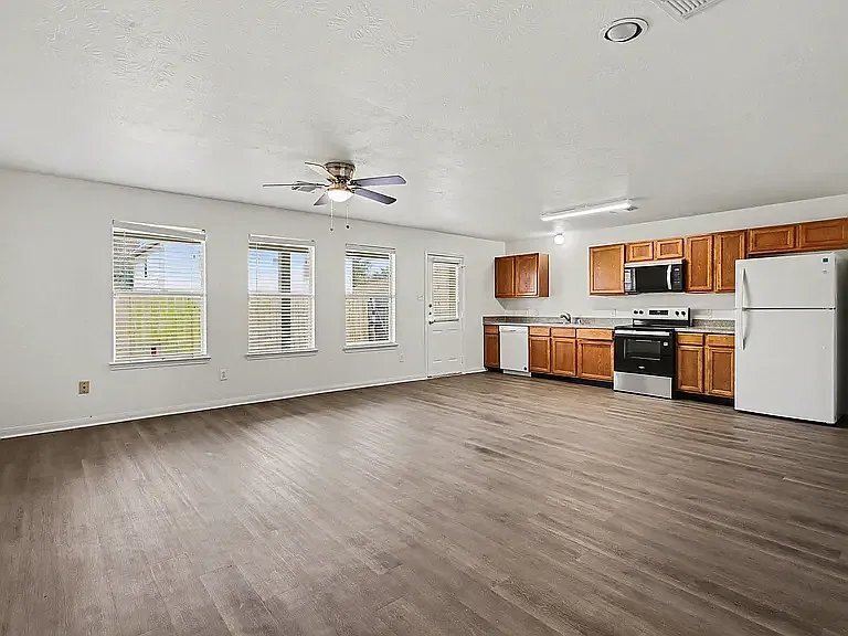Building Photo - 19414 Dry Canyon Ct