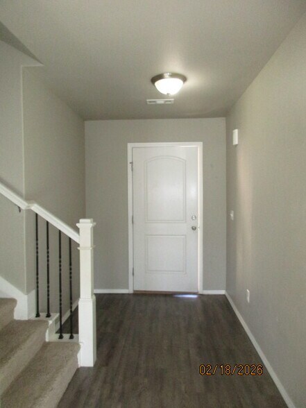 Building Photo - 4903 Town Vu Rd