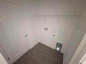 Building Photo - 2599 Runners Cir