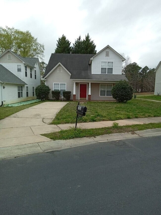 Building Photo - Great Home Close To Historical Downtown Matthews!