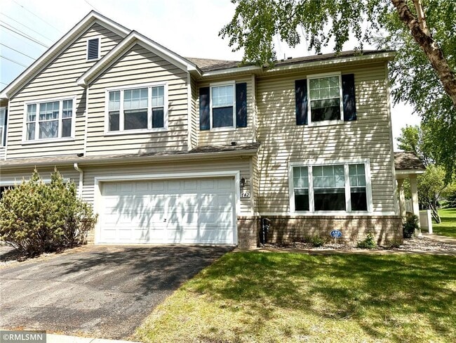 Primary Photo - 742 Princeton Ave