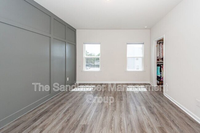 Building Photo - 139 Rowans Creek Dr