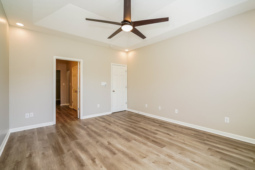 Building Photo - 1813 Maplewood Ct
