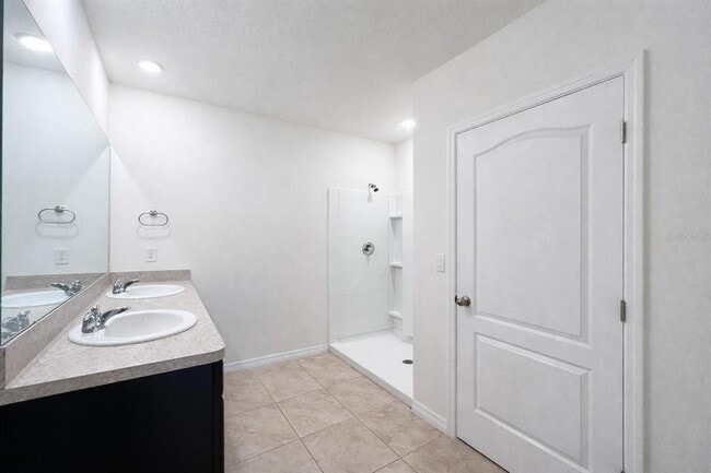 Building Photo - 292 Sofia Ln