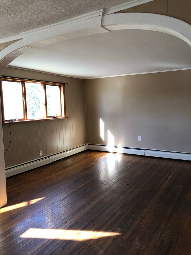 Livingroom - 3923 County Route 57