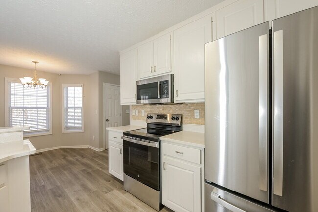 Building Photo - 2152 Glen Hope Ln