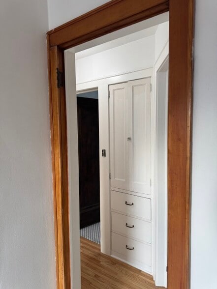 Building Photo - 4143 17th Ave S