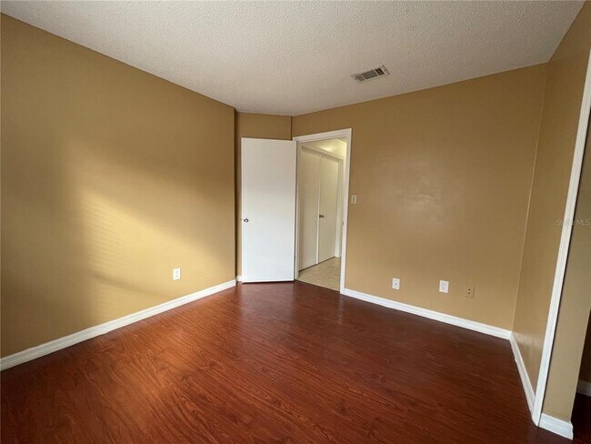 Building Photo - 103 Baywest Dr