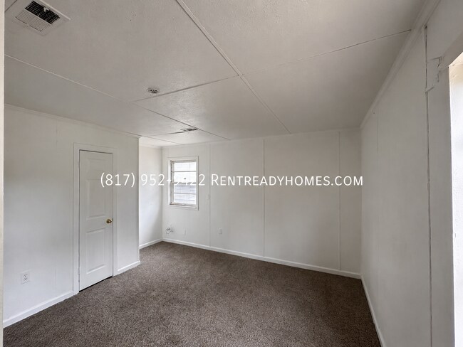 Building Photo - 1381 Creel Ct