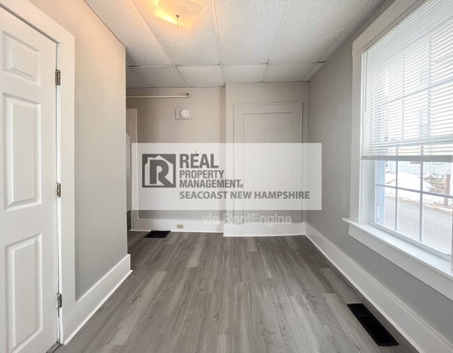 Building Photo - 31 Ham St